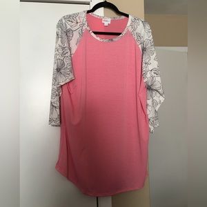 Lularoe 2X (22-24) Randy shirt